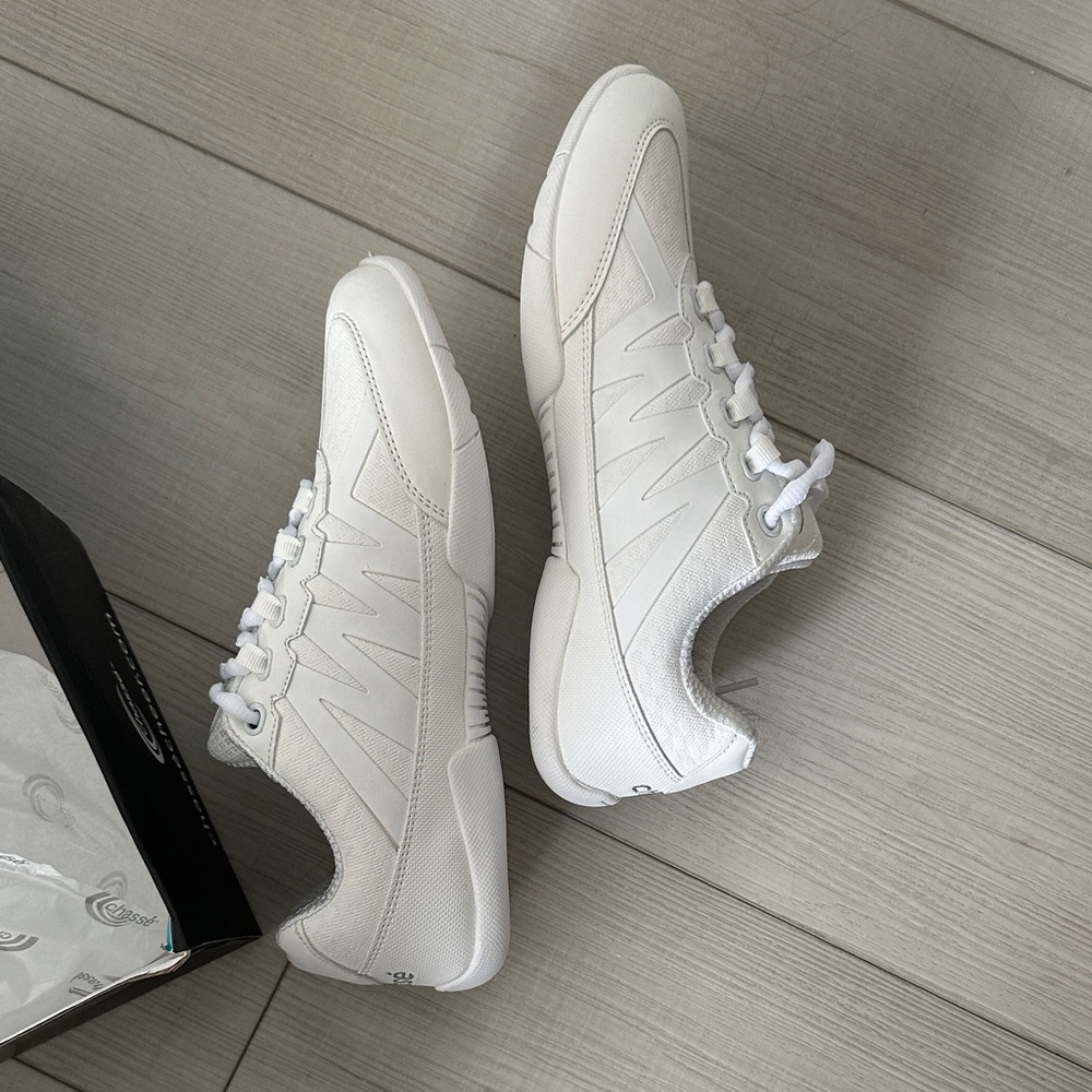 Women's White Cheer Shoes